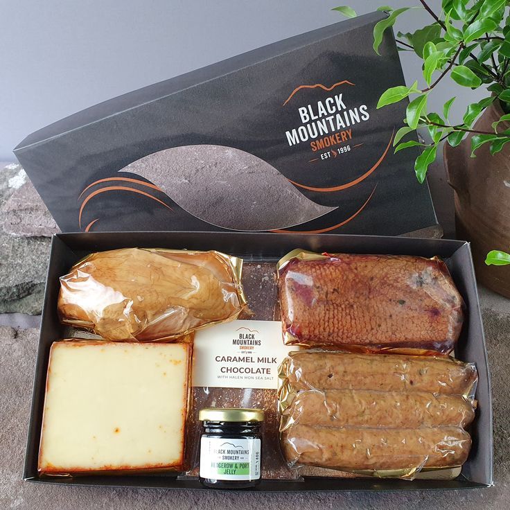 دستگاه بسته بندی ترموفرمینگ